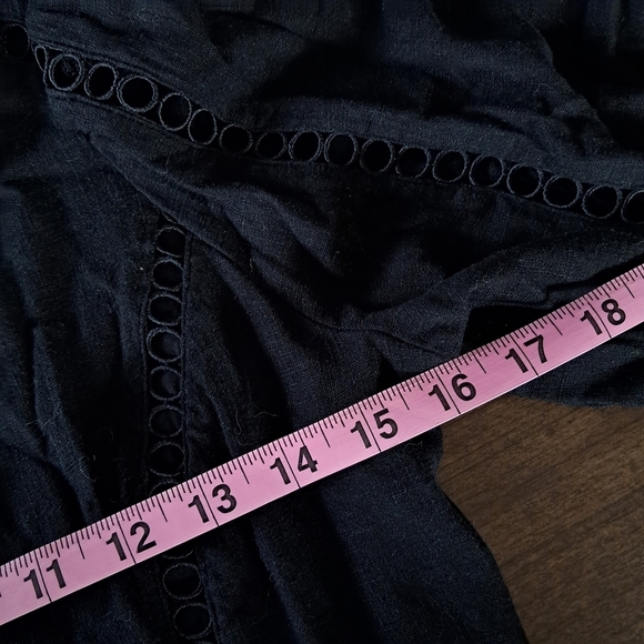 Express Linen Blend Puff Sleeve Black Romper Eyelet Size Medium - Picture 8 of 8